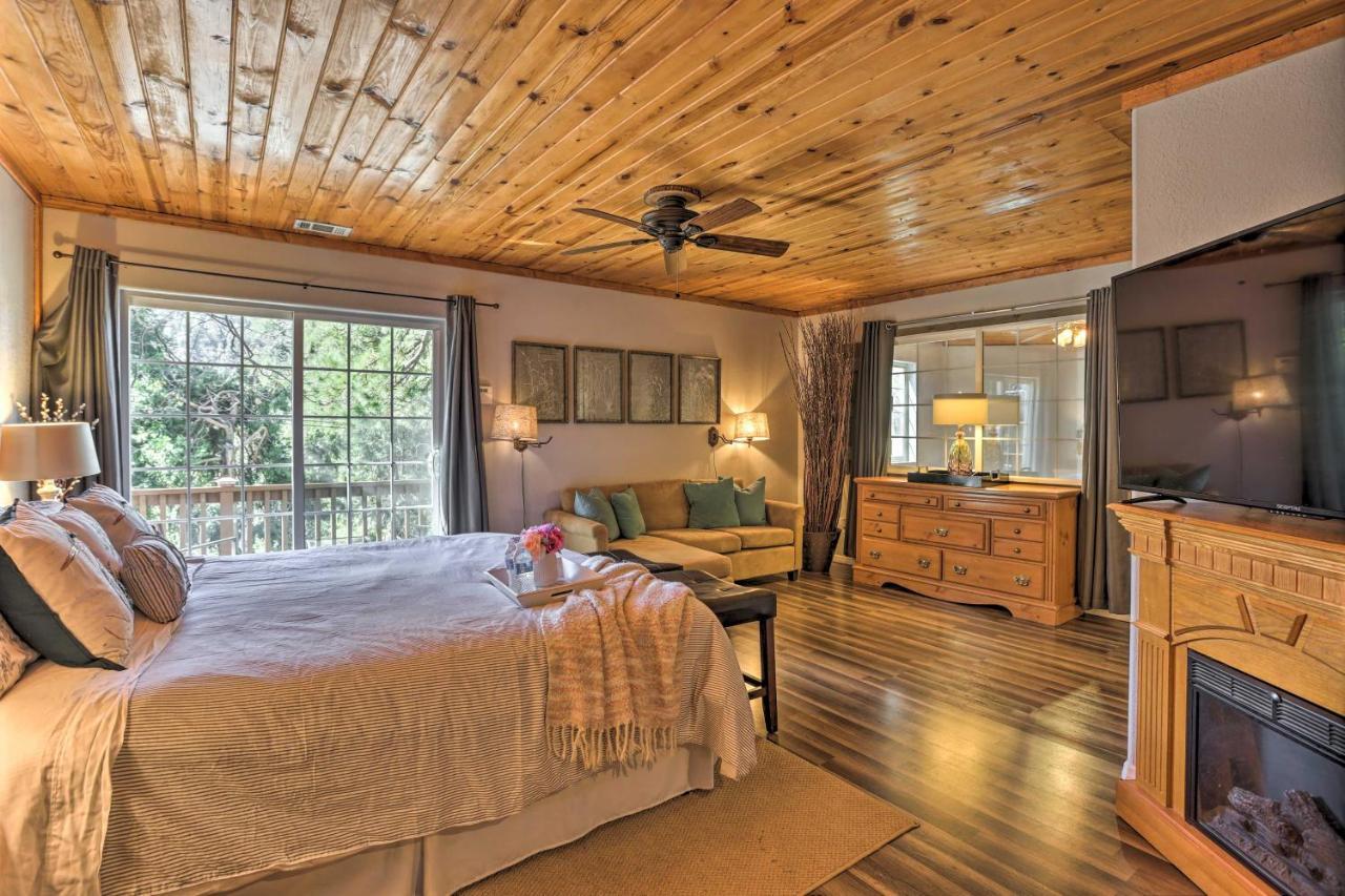 Remodeled Crestline Retreat Walk To Lake Gregory! エクステリア 写真