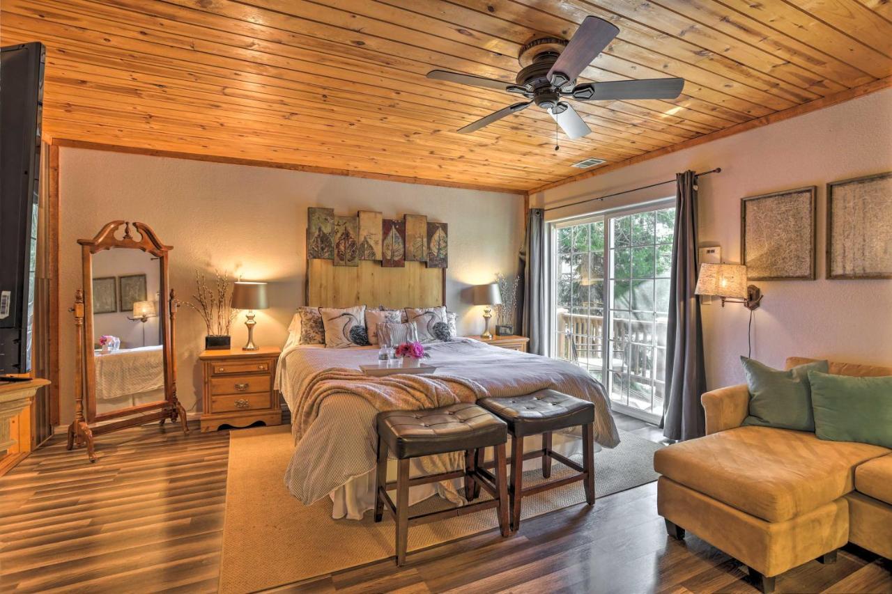 Remodeled Crestline Retreat Walk To Lake Gregory! エクステリア 写真